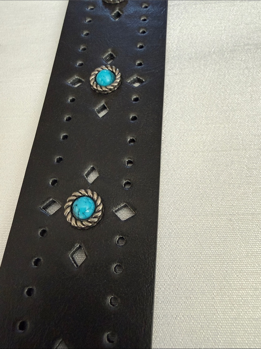 Faded Glory Black Leather Belt with Turquoise Accents - Picture 7 of 10